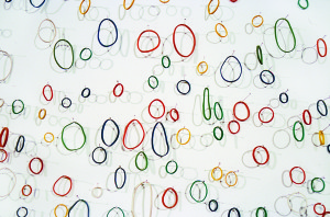 untitled, rubber bands and pins, Chiei Ishida